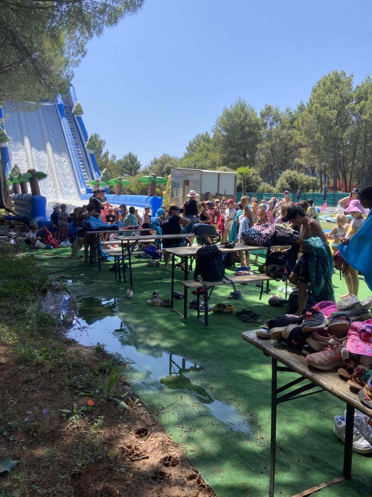 Les Gites Du Parc Animalier De Ginasservis Exteriör bild